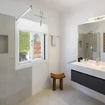 Villa Romantic 3-bedroom Near