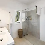 Villa Romantic 3-bedroom Near