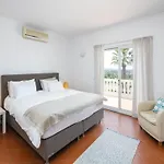 Romantic 3-bedroom Near