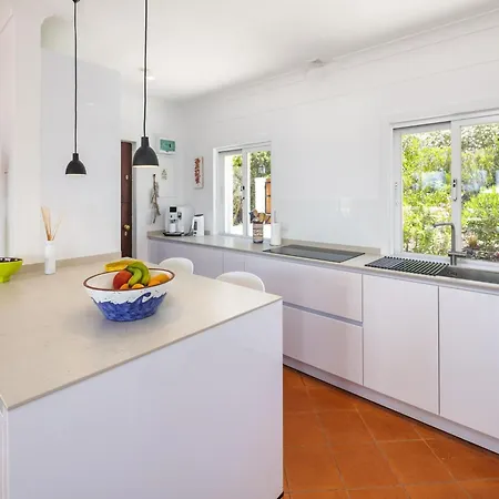 Romantic 3-bedroom Near * Carvoeiro (Lagoa)