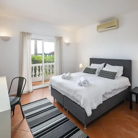 Romantic 3-bedroom Near