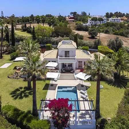 Romantic 3-bedroom Near * Carvoeiro (Lagoa)